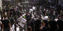 Gaza: Israele sospende le consegne di aiuti