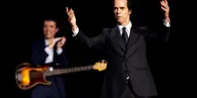 Nick Cave all'Auditorium e il pubblico invade il palco