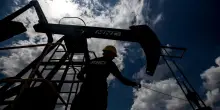 Il petrolio chiude in calo a New York a 66,32 dollari