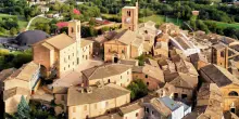 Sarnano fra i Borghi più Belli d’Italia. Storia in quattro cerchie di mura