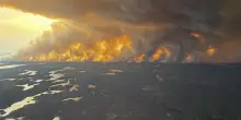 Incendi devastanti in Canada: evacuazioni e fumo minaccioso negli USA