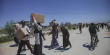 Gaza: sospesa distribuzione aiuti per attività logistiche e sicurezza