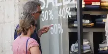 Saldi estivi 2025, quando iniziano: date e calendario regione per regione