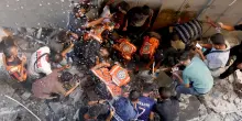 Gaza, ucciso il portavoce del braccio armato di Hamas. Israele: “Nessuna possibilità di tregua”. Oggi salpa la flottiglia di aiuti con Greta