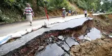 India, almeno 4 morti e decine dispersi per frana in Uttarakhand