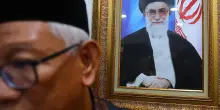 Ali Khamenei trasferisce temporaneamente poteri ai Guardiani della Rivoluzione