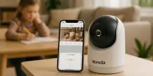 Controlla ogni angolo della casa, anche di notte: questa videocamera da interni è in sconto su Amazon