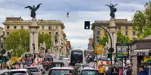 Traffico, incidenti e smog: città italiane al collasso