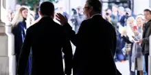 Zelensky da Starmer, i missili a lungo raggio per colpire la Russia, la paura dell’inverno, gli asset congelati, il petrolio di Mosca e le scappatoie di Orban