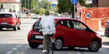 Troppe auto in città : "Occupano oltre l’80% degli spazi disponibili"
