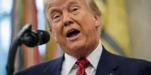 Donald Trump annuncia accordo commerciale con il Regno Unito