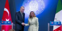 Meloni ed Erdogan discutono di negoziati di pace tra Ucraina e Russia