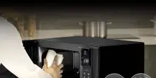 Cucina smart con il forno a microonde di LG: potenza e precisione a portata di mano