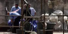 Lavoravano 'in nero' due dei tre operai morti a Napoli