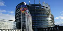 Consiglio e Parlamento UE raggiungono un accordo per rafforzare il quadro di gestione delle crisi bancarie dell’UE