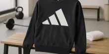 La felpa che non può mancare nel tuo armadio: è di Adidas e la trovi a metà prezzo su Amazon (-55%)