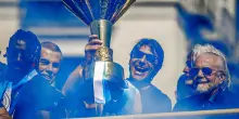 Antonio Conte smentisce accordi con la Juventus: "Ho firmato con il Napoli"
