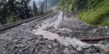 Maltempo, temporali e frane: interrotte ferrovie e statale del Brennero in Austria. Ragazzino disperso nel Po