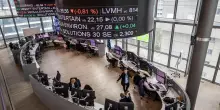 Borsa: l'Europa fiacca attende Wall Street, Milano -0,4%