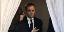 Francia nel caos, Macron e Governo: missione disperata. E torna lo spettro del voto