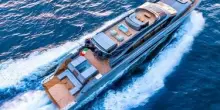 AB 130 il superyacht con piscina che sfreccia a 40 nodi