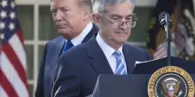 La Fed non abbassa i tassi. L’irritazione di Trump: “Powell sempre in ritardo”