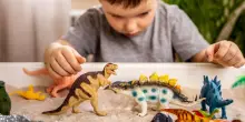 Dinosauri e animali in miniatura addio. La tedesca Schleich paga la crisi del gioco tradizionale