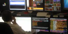 Lo spread Btp-Bund si stringe a 94,8 punti