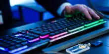 Individuato gestore sito sessista, indagini su un 45enne
