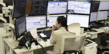 Borse asiatiche contrastate, attesa per dazi e tensioni geopolitiche
