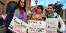 Picchiata e drogata dai genitori: "Ti sposi con chi vogliamo noi"