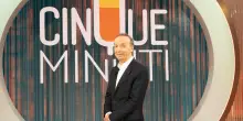 Benigni da Vespa a Cinque Minuti: l’Europa, Trump, i nazionalismi, la guerra e la gag su Berlusconi