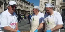 Buoni come il pane. Sotto la Madonnina per aiutare l’Africa