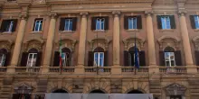 Lo spread tra Btp e Bund tedeschi apre in calo a 94,4 punti