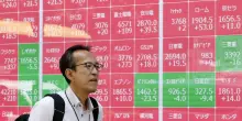 Borsa: l'Asia tiene nella tempesta dei dazi, Hong Kong positiva