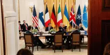 Trump, possibili garanzie di sicurezza Usa via aerea