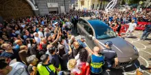 Funerali di Martina Carbonaro ad Afragola: il cardinale Battaglia contro la violenza