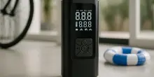 Gomma a terra? Gonfia tutto in un lampo: compressore portatile scontato del 15% su Amazon