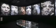 Breathtaking a Venezia, un viaggio immersivo (con Sting) nell’inquinamento dei mari a Casa Sanlorenzo: “La plastica ci toglie il respiro”
