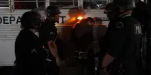 Polizia di Los Angeles allontana troupe Cnn dalle proteste in città