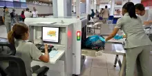 Bagaglio a mano, la rivoluzione è realtà: liquidi fino a due litri. Ecco in quali aeroporti italiani