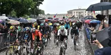 Giro: Scaroni vince la 16/a tappa, arrivo con Fortunato