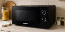 Bello da vedere, pratico da usare: forno a microonde Samsung in super offerta a metà prezzo