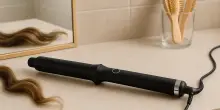 Capelli lisci con una sola passata grazie alla piastra di ghd: oggi in super offerta su Amazon (-35%)