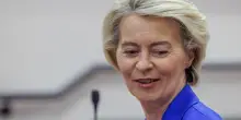 Attacco al Gps dell’aereo di Ursula von der Leyen: versioni contrastanti tra Sofia e Bruxelles
