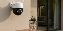 La telecamera per esterni più completa ora ha uno sconto del 24% su Amazon