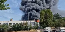 Incendio all'Università della Tuscia di Viterbo: evacuazione e intervento dei vigili del fuoco