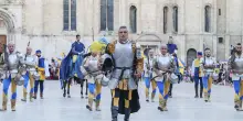 La Giostra della Quintana. Cavalieri e sbandieratori, ad Ascoli rivive il Medioevo