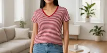 Levi’s V-neck da donna: la t-shirt perfetta per ogni stagione ora costa l'11% in meno