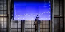 Borsa: Asia incerta con la proroga sui dazi cinesi e la Fed
